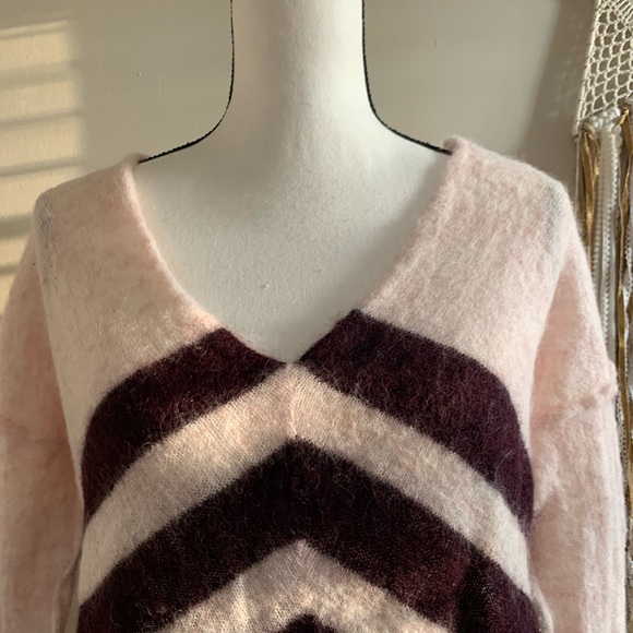 Free People size large v-neck striped fuzzy sweater 💕 - Picture 2 of 7